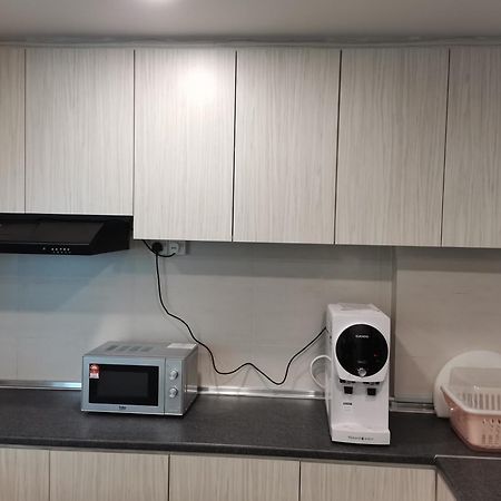 Teo Resident 2 Vivacity Jazz Suite 4 Kuching Chambre photo