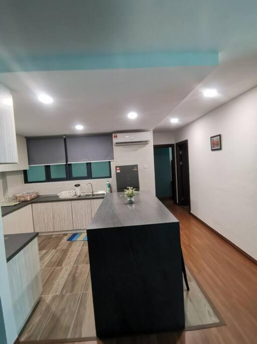Teo Resident 2 Vivacity Jazz Suite 4 Kuching Extérieur photo